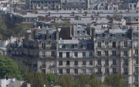 L'appartement surplombe le Square Jean XXIII sur le chevet de la Cathédrale Notre Dame de Paris