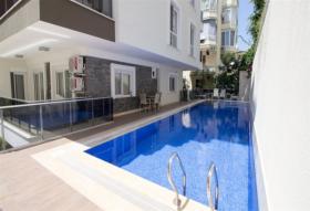 Appartement dans un nouveau complexe de luxe au bord de la plage