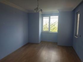 Villa à vendre par le propriétaire avec vue sur la montagne dans le quartier de Dosemealti