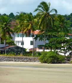 Hôtel à vendre à 30m de la plage