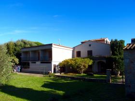 Propriété avec plusieurs maisons sur terrain de 5680 m2 à la plage de Pampelonne - opportunité