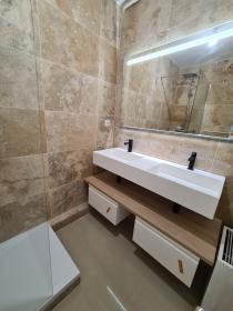 Appartement en Sainte-Maxime entièrement rénové situé en centre-ville