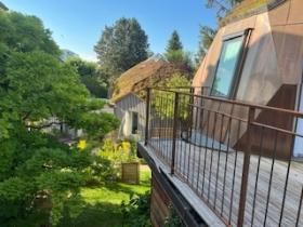 Maison traditionnelle et construction neuve type dôme éco construction