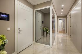 Appartement 3+1 en étage élevé avec une belle vue à vendre dans un complexe prestigieux