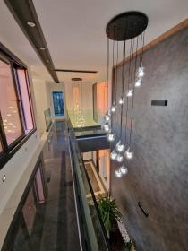 Villa 4+1 nouvellement meublée à vendre avec vue sur la mer Égée et les montagnes