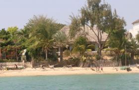 Villa de 6 pièces au bord du lagon