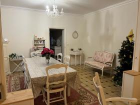 Villa dans un cadre résidentiel, calme à proximité du centre ville