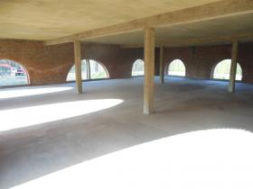 Deux immeubles de rapport - architecture unique - 4,3 ha