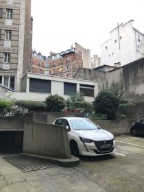 Appartement de luxe exceptionnel dans le quartier le plus animé et branché de Paris