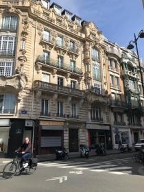 Appartement de luxe exceptionnel dans le quartier le plus animé et branché de Paris