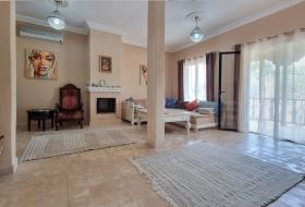 Résidence avec maison d'hôtes exclusive en bord de mer