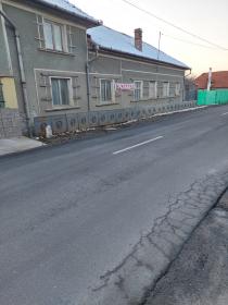 Grande maison avec cour intérieure et annexe à vendre