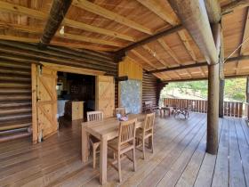 Vente d'un chalet fuste unique à Farino