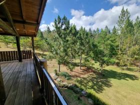 Vente d'un chalet fuste unique à Farino