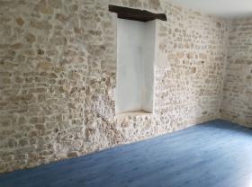 Grande Maison Bourgeoise dans village viticole - investissement locatif