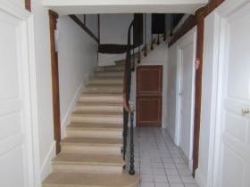 Grande Maison Bourgeoise dans village viticole - investissement locatif