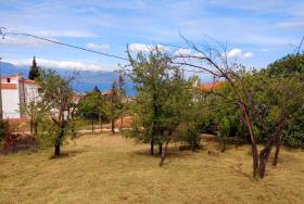 Terrain constructible de 500 m² avec vue sur la mer et la montagne