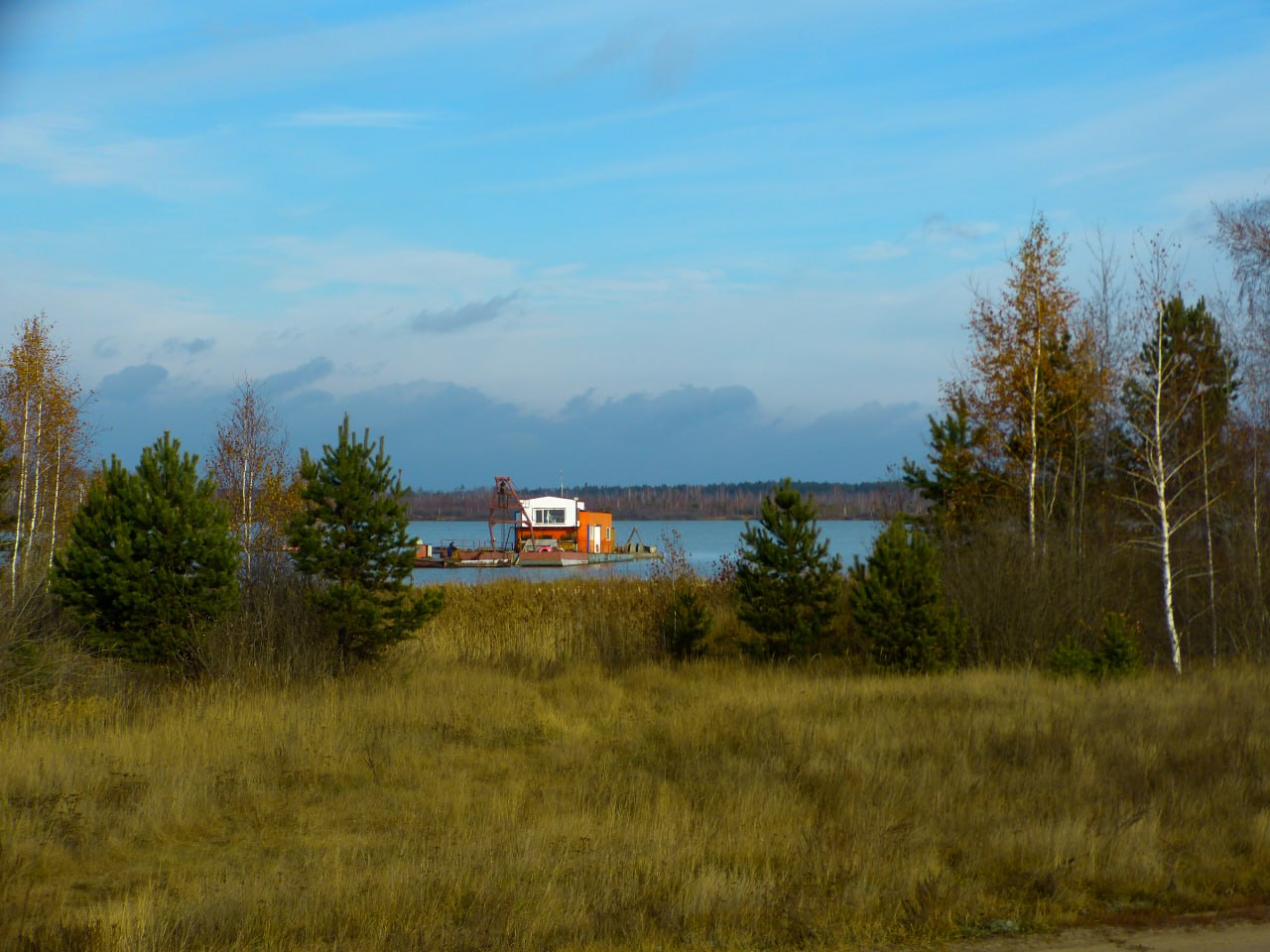 Deux parcelles de terrain adjacentes à vocation d'investissement près du lac Andreïevskoïe (61 ha)