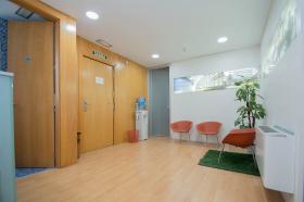 A vendre étage entier de bureaux entièrement installés et meublés