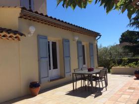 Belle villa avec piscine de 160 m2 et 7 pieces