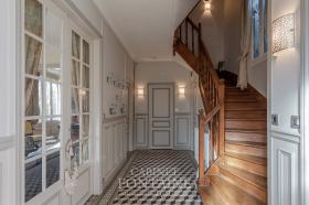 Très belle maison en meulière totalement rénovée