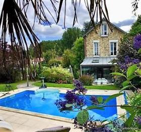 Très belle maison en meulière totalement rénovée