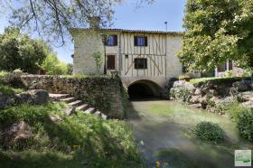 Superbe moulin à eau 277 m2, 12 pieces entièrement restauré
