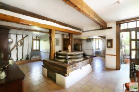 Superbe moulin à eau 277 m2, 12 pieces entièrement restauré