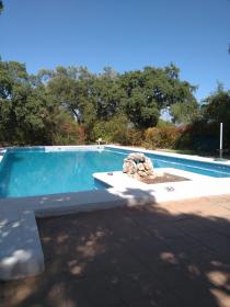Ferme andalouse typique avec 14 hectares de prairies de chênes-lièges