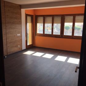 Grand bel appartement avec vue sur la rivière