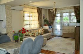 Appartement meublé d'urgence à vendre à Antalya à Lara