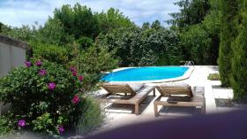 2 Maisons avec piscine en France Nord Gironde