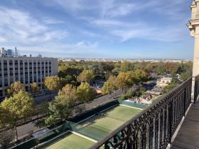 Appartement de luxe de style haussmannien à Paris - Magnifiques vues panoramiques