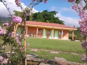 La propriété au Costa Rica avec vue panoramique sur volcan Tenorio